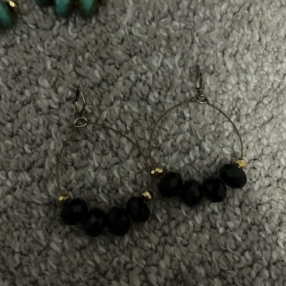 6 pairs of Molly Beads costume jewelry earrings collection - Picture 4 of 12
